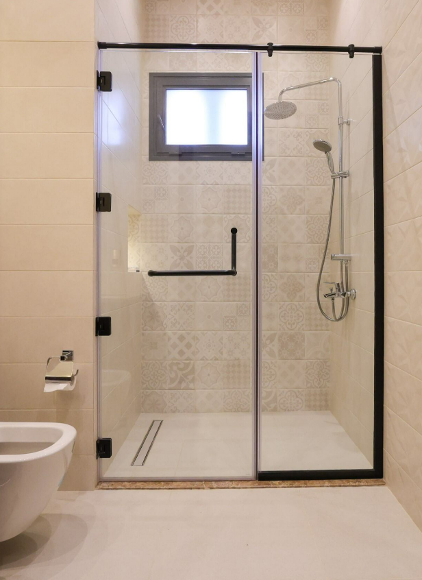shower-glass-enclosure